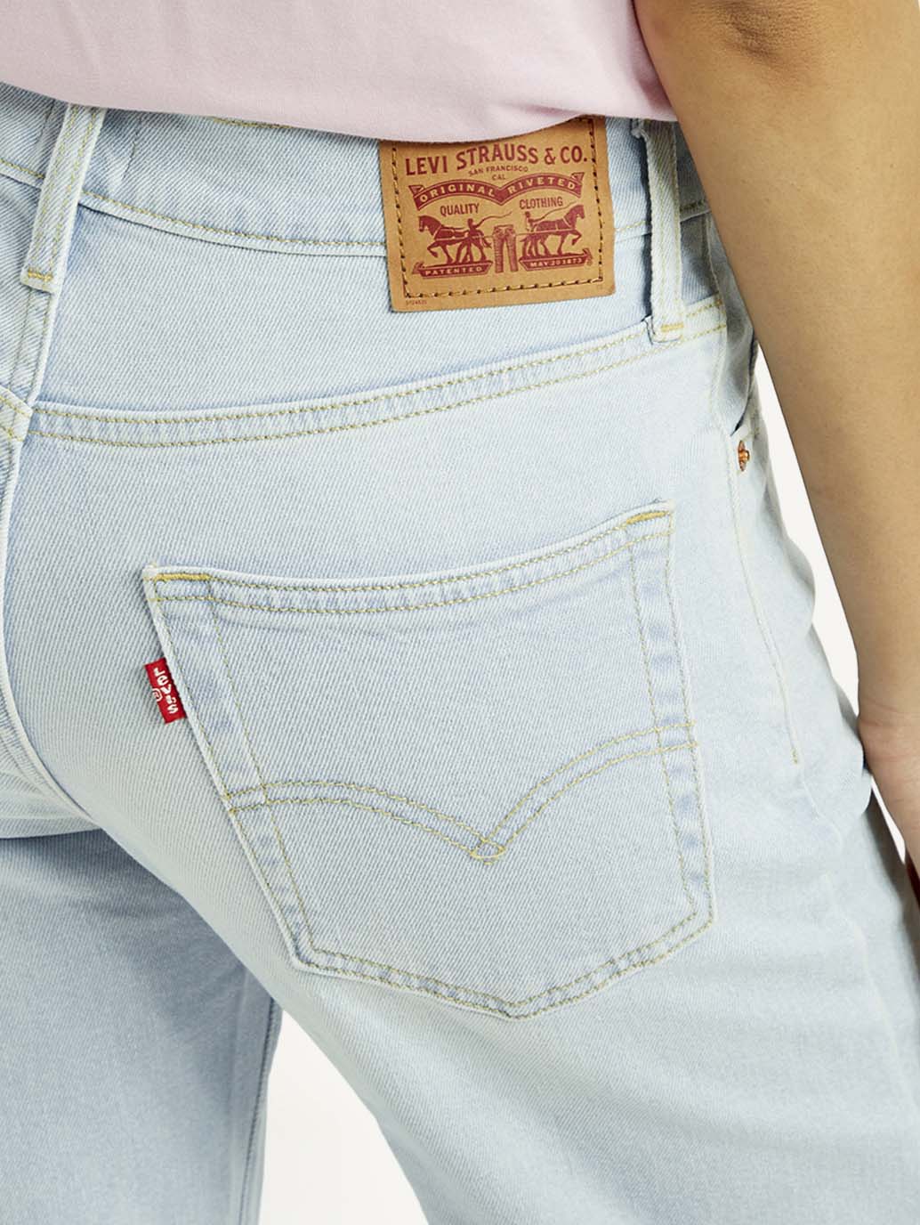 Women's 94 Light Indigo Baggy Fit Mid Rise Jeans - Detail View