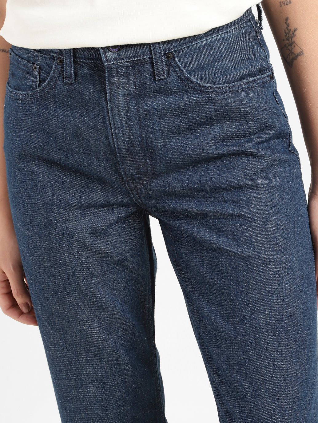 Levi's x Deepika Padukone Mid Rise Baggy Fit  Mom Jeans