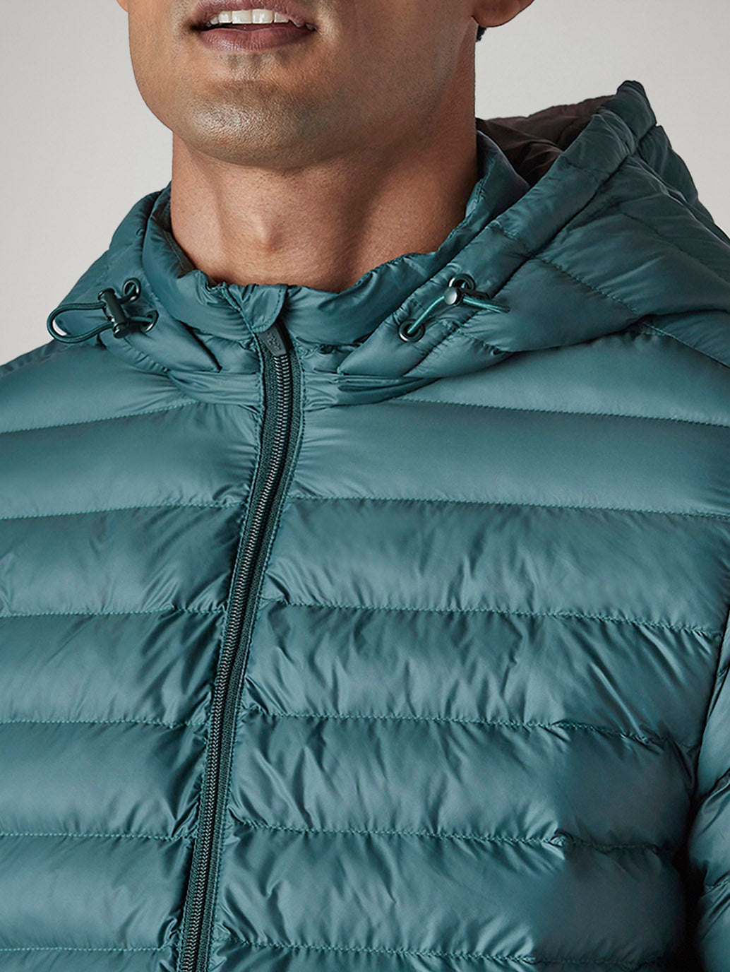 Men's Quilted Slim Fit Jacket - Detail View