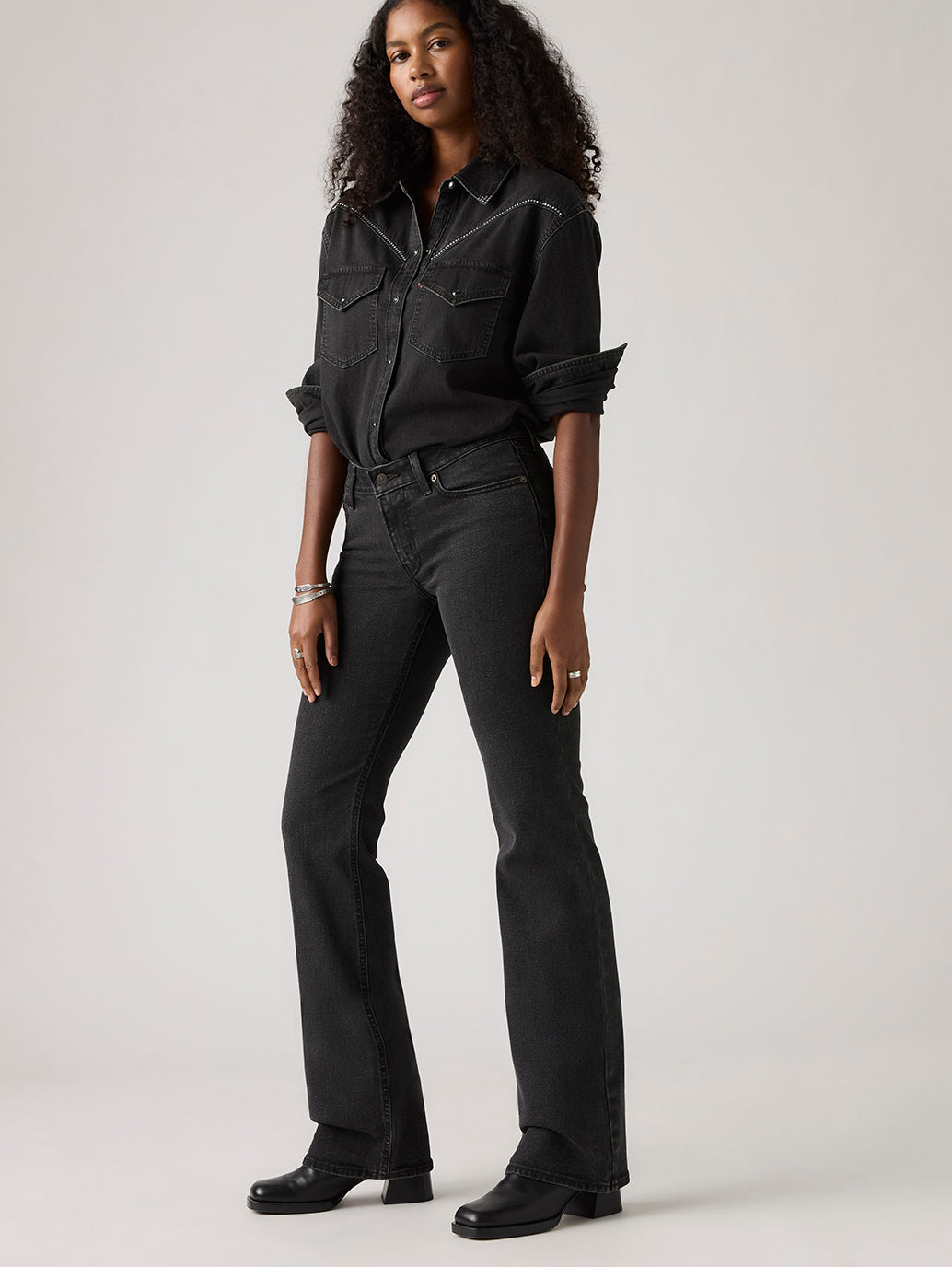 Women's Black Superlow Bootcut Fit Low Rise Jeans – Levis India Store