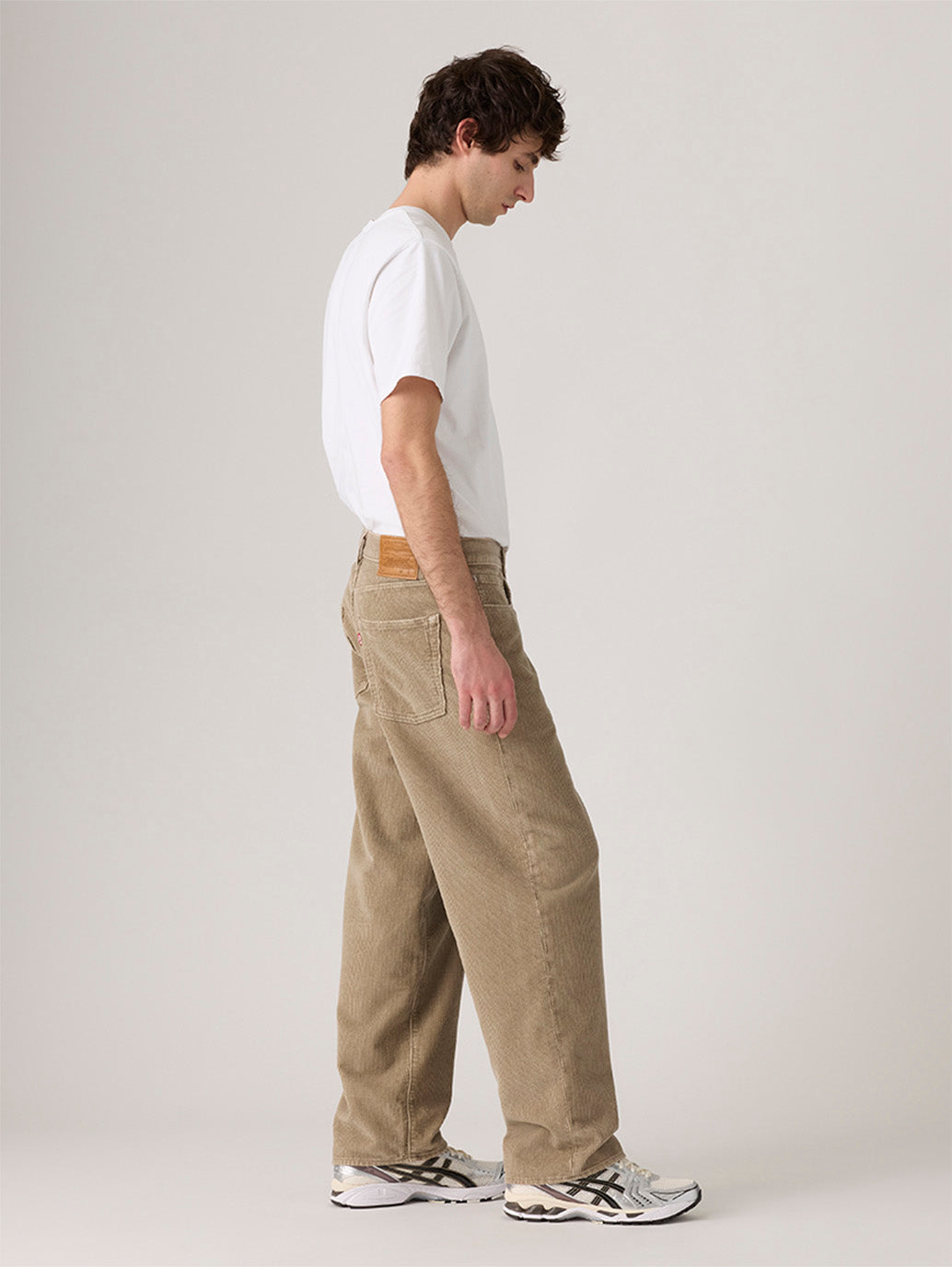 Men's 578 Beige Loose Fit Mid Rise Corduroy Jeans - Side View
