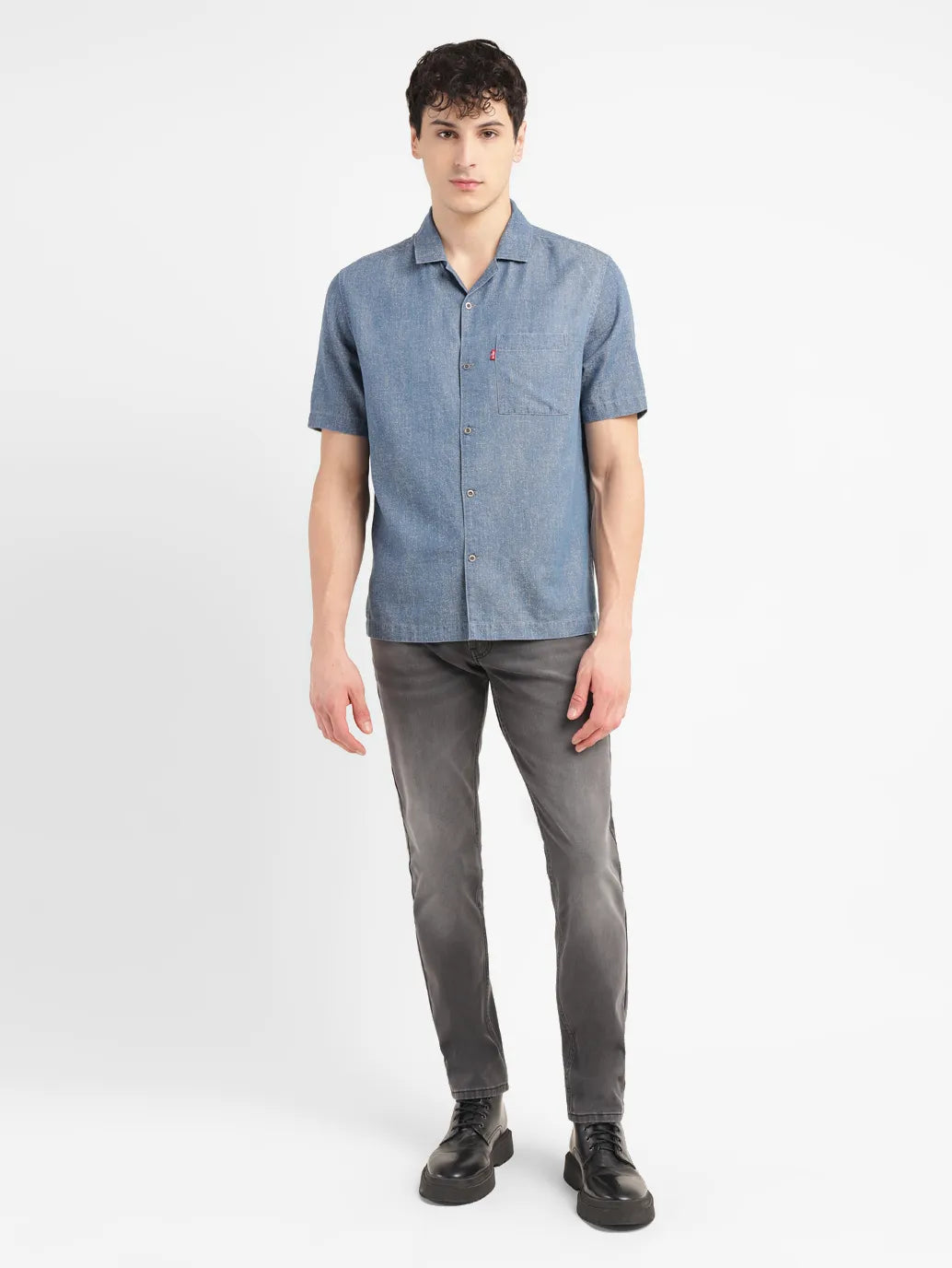 Men's Solid Relaxed Fit Shirt