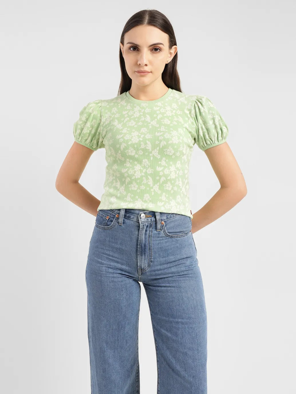 Women's Floral Green Crew Neck Top – Levis India Store