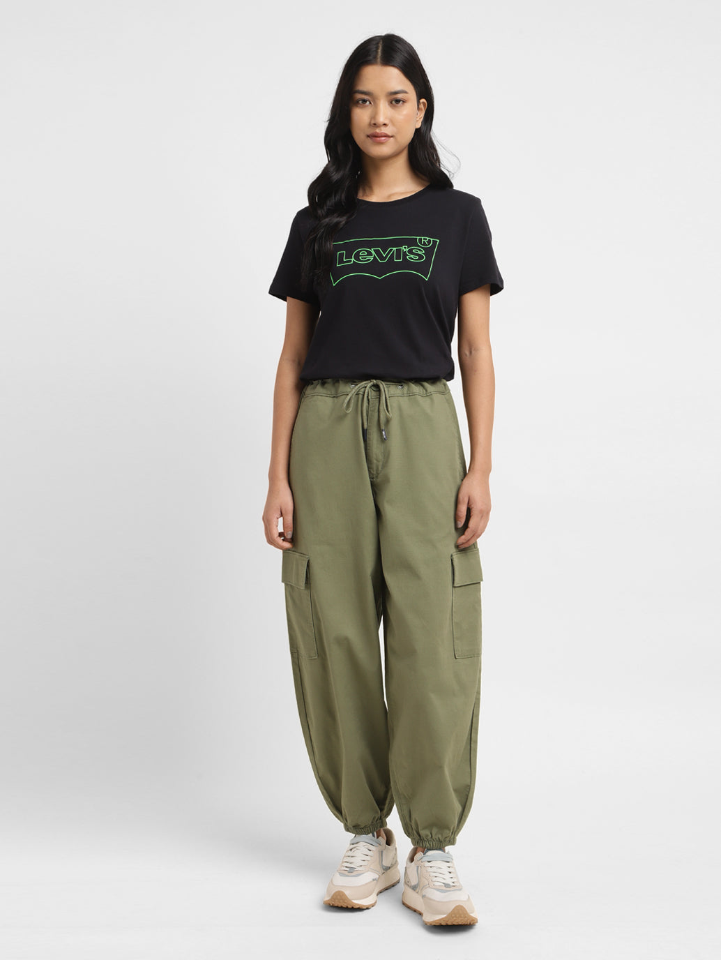 Women's High Rise Green Loose Tapered Fit Trousers