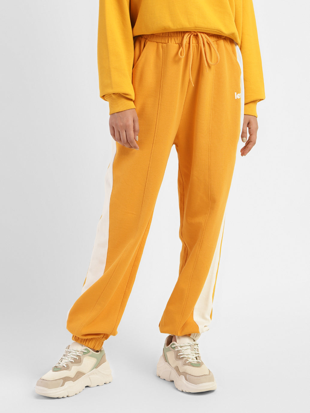 Yellow nike joggers discount womens