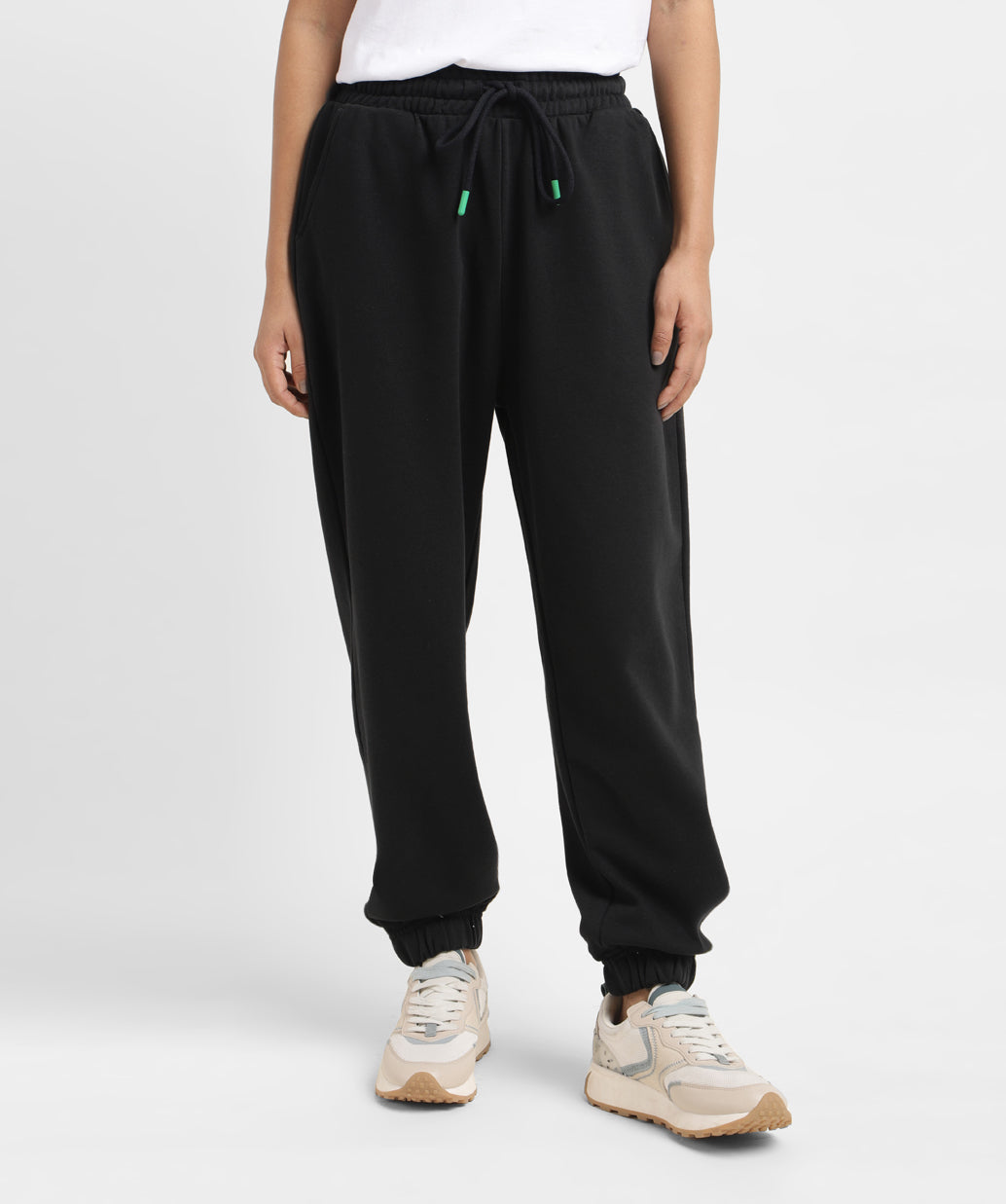 Women's Mid Rise Black Regular Fit Joggers