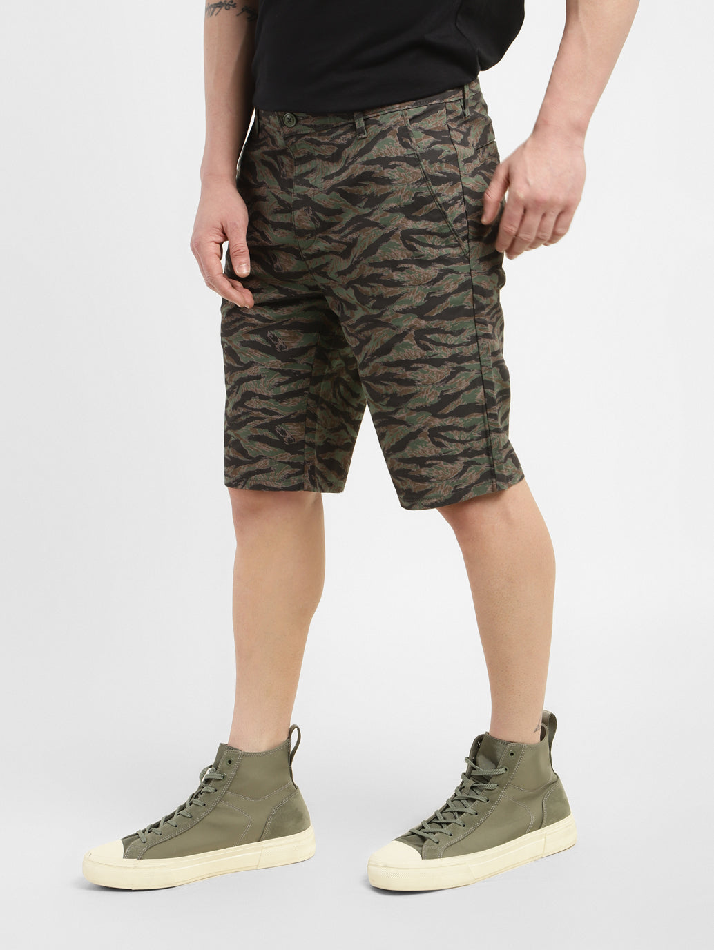 Mens levi sale camo shorts