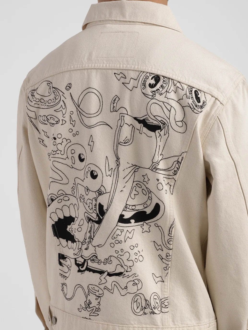 Off white top levis jacket