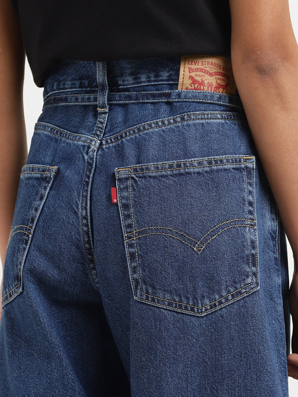 Women's Mid Rise Baggy Jeans