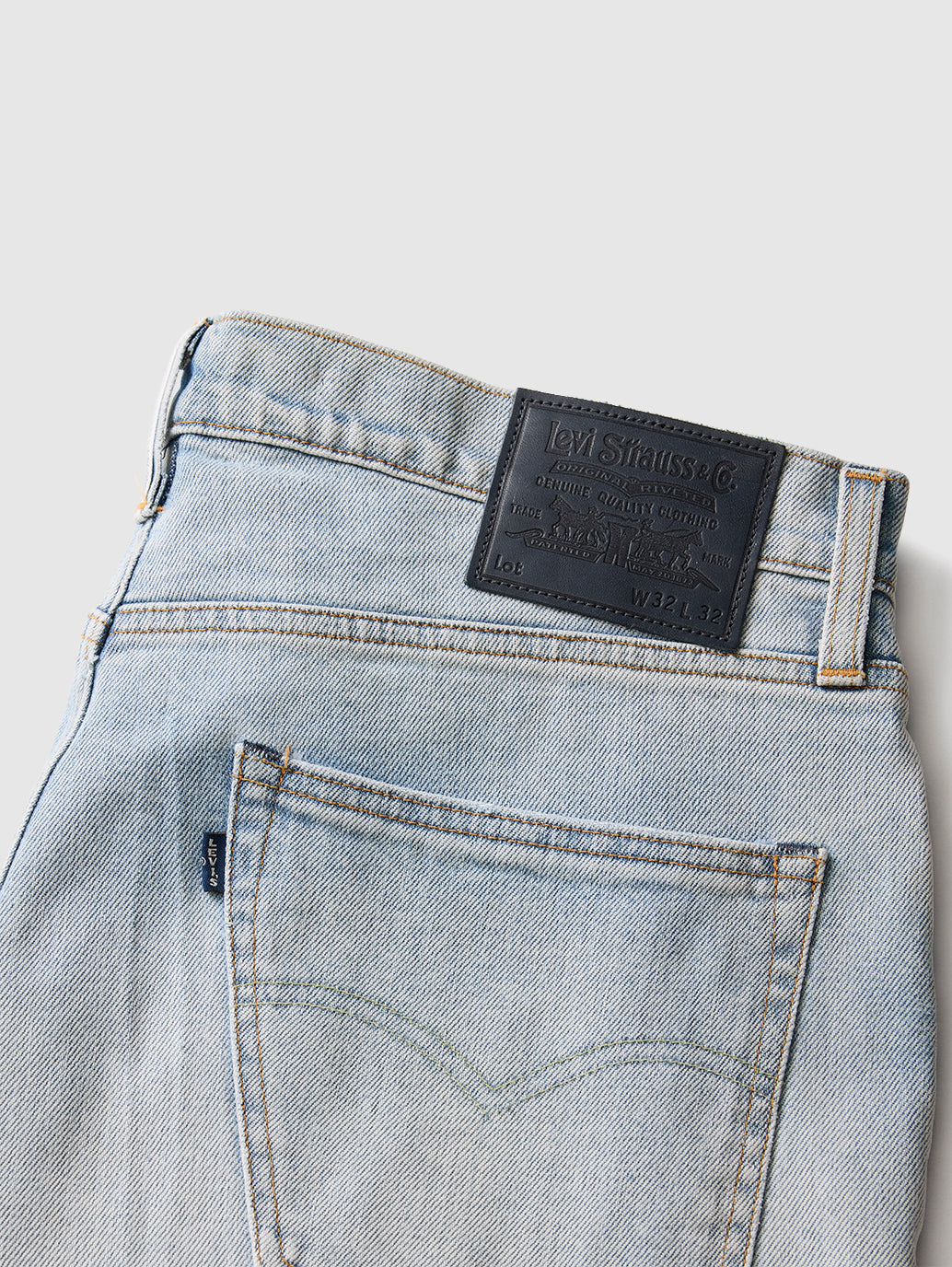 Men's 511 Light Blue Slim Fit Mid Rise Jeans - Detail2 View