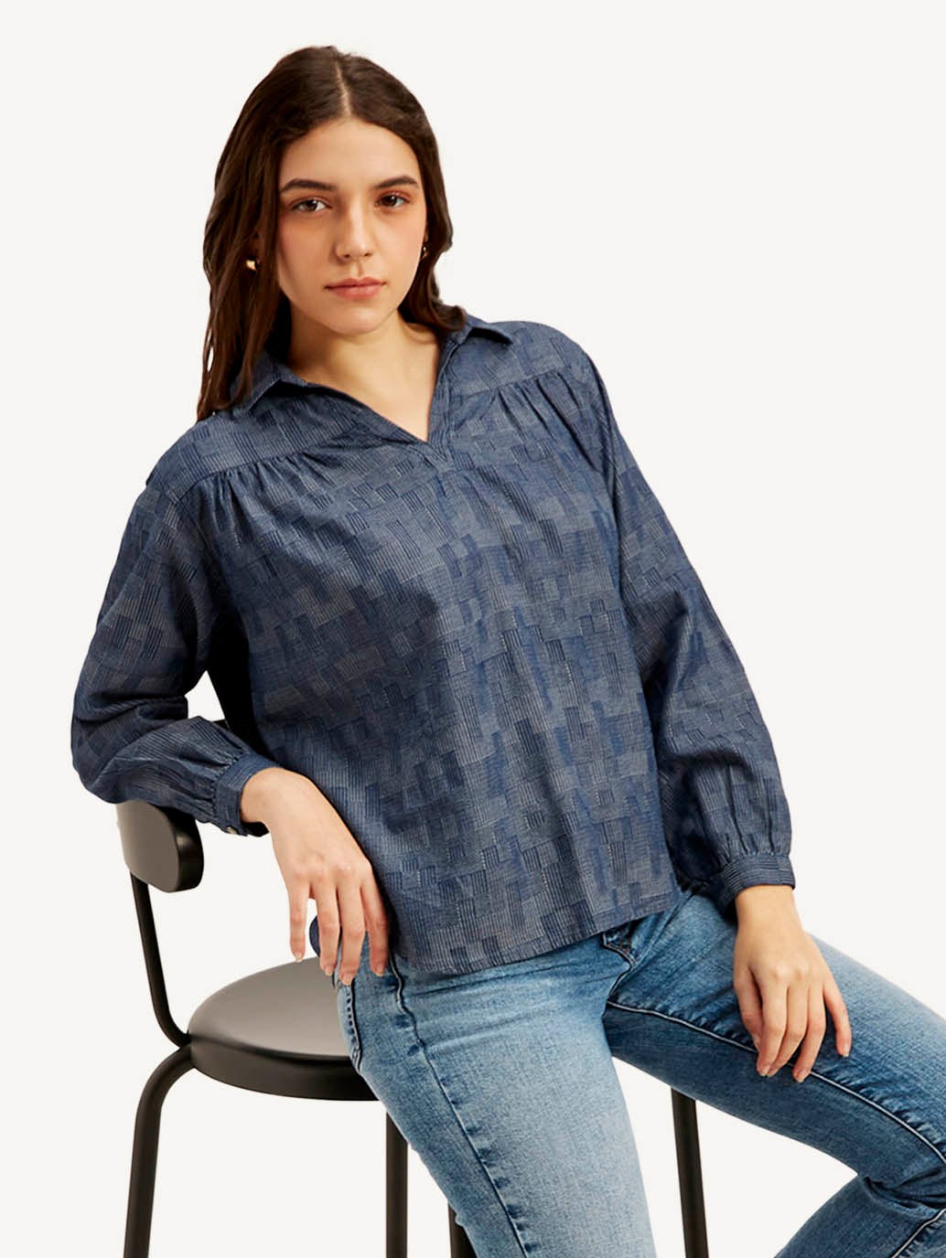 Women's Abstract Dark Blue Spread Collar Top