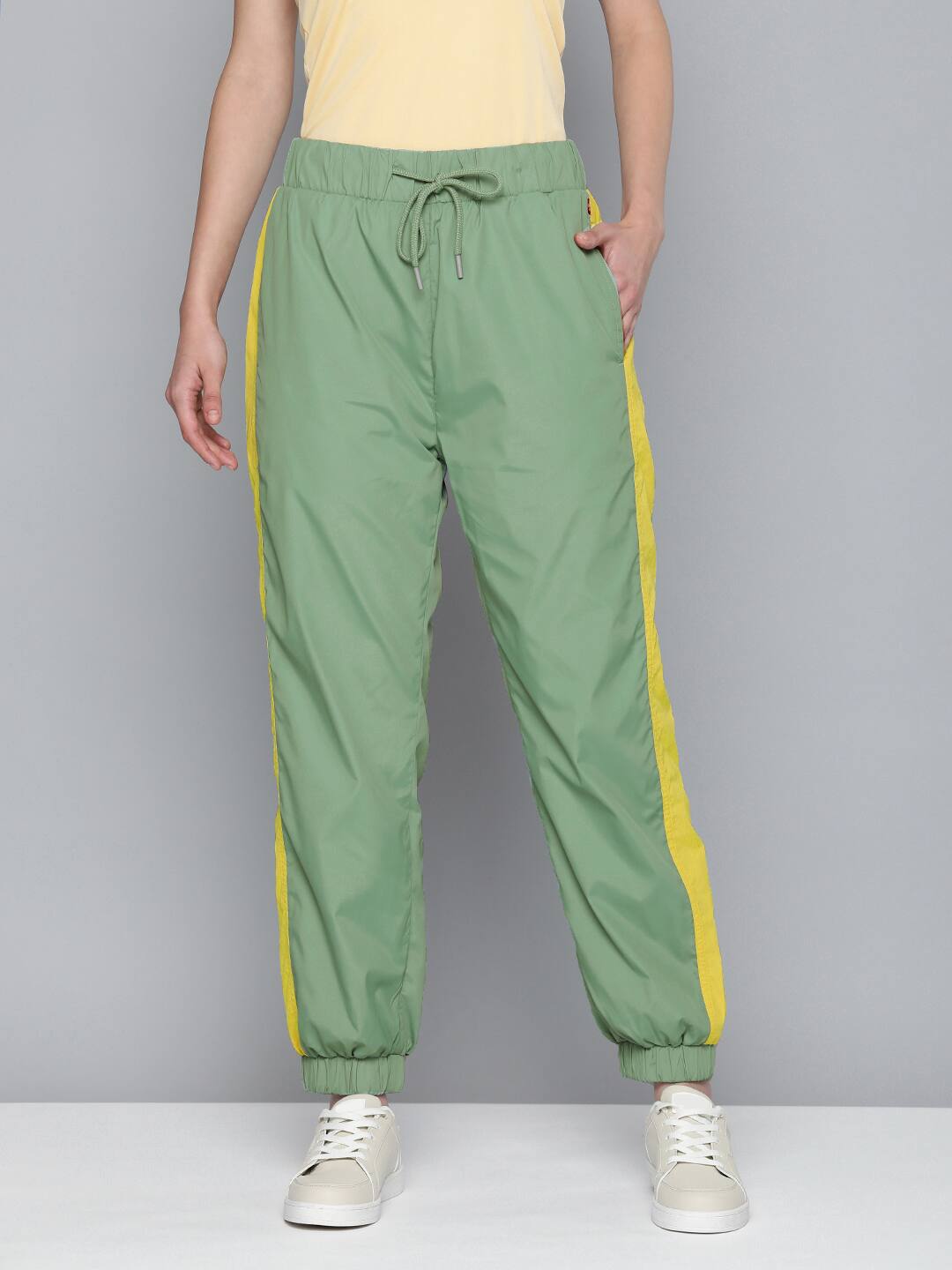 Women's Mid Rise Green Loose Tapered Fit Joggers