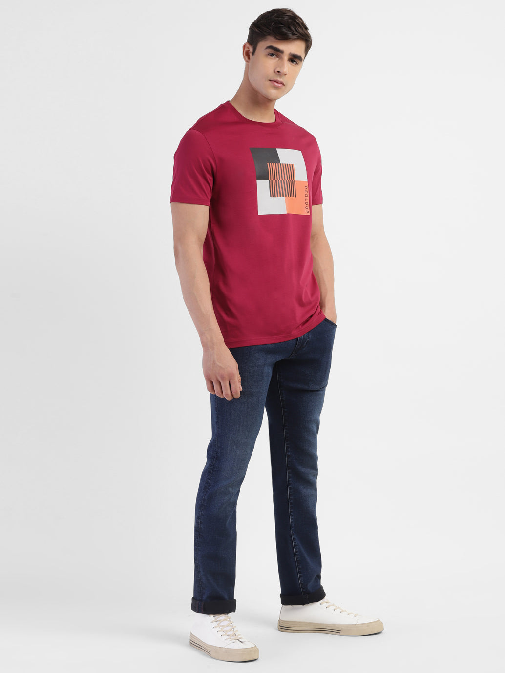Men Slim Fit Graphics Print T-Shirt