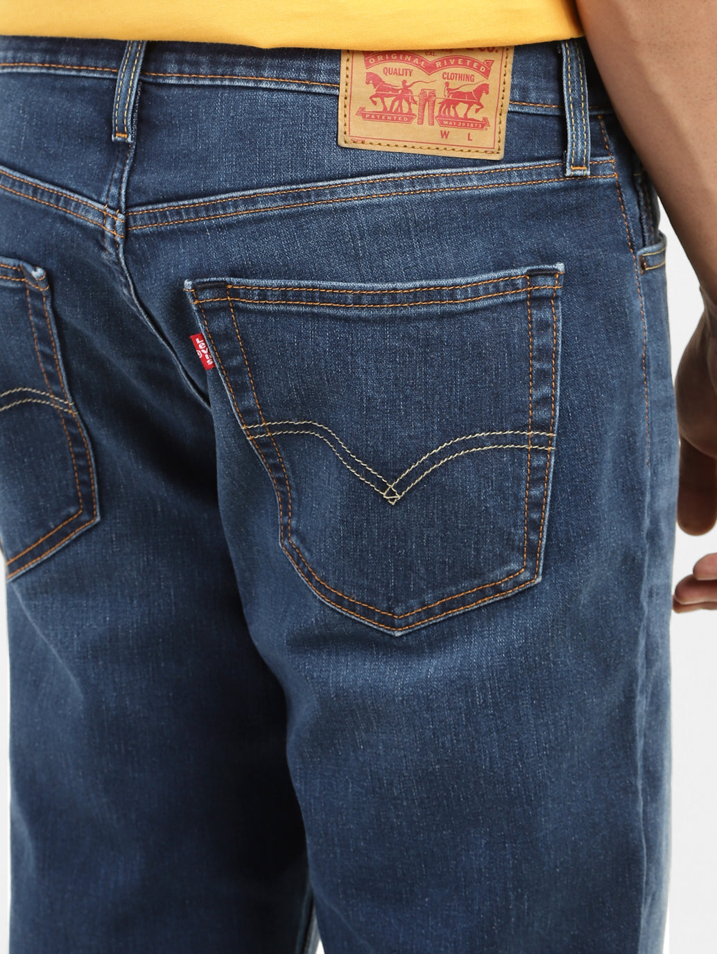 Men's 541 Blue Athletic Tapered Fit Mid Rise Jeans – Levis India Store