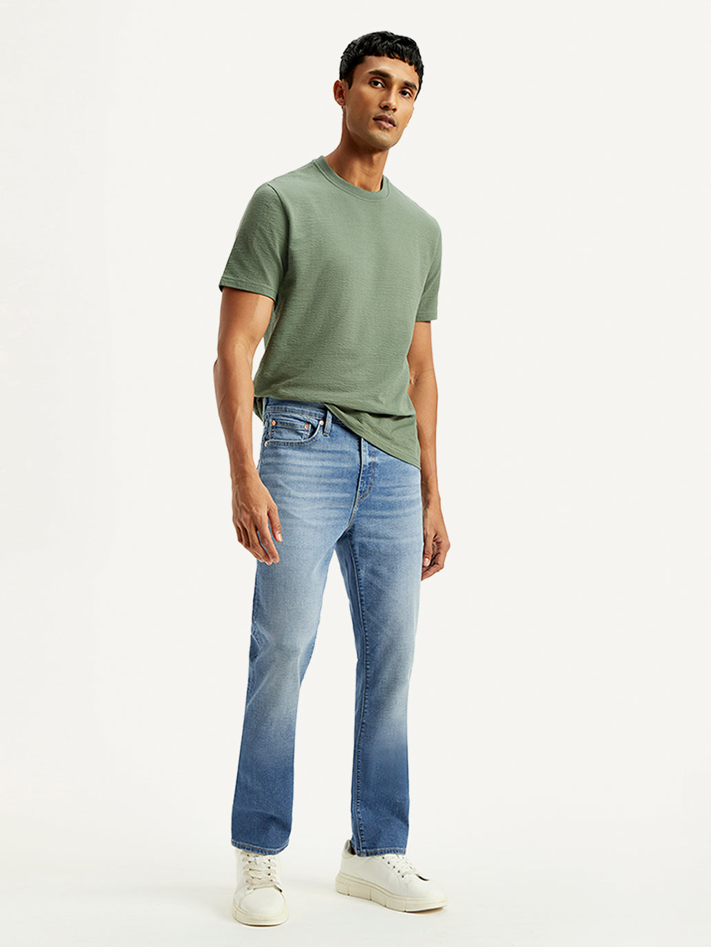 Men's 541 Blue Athletic Tapered Fit Mid Rise Linen Jeans - Styleshot View