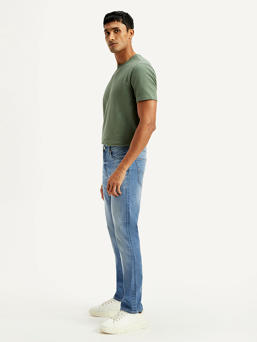 Men's 541 Blue Athletic Tapered Fit Mid Rise Linen Jeans - Side View