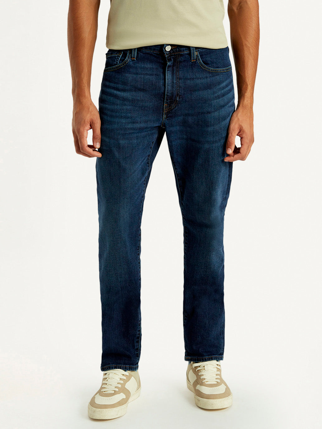 Men's 541 Med Indigo Athletic Tapered Fit Mid Rise Selvedge Jeans - Front View