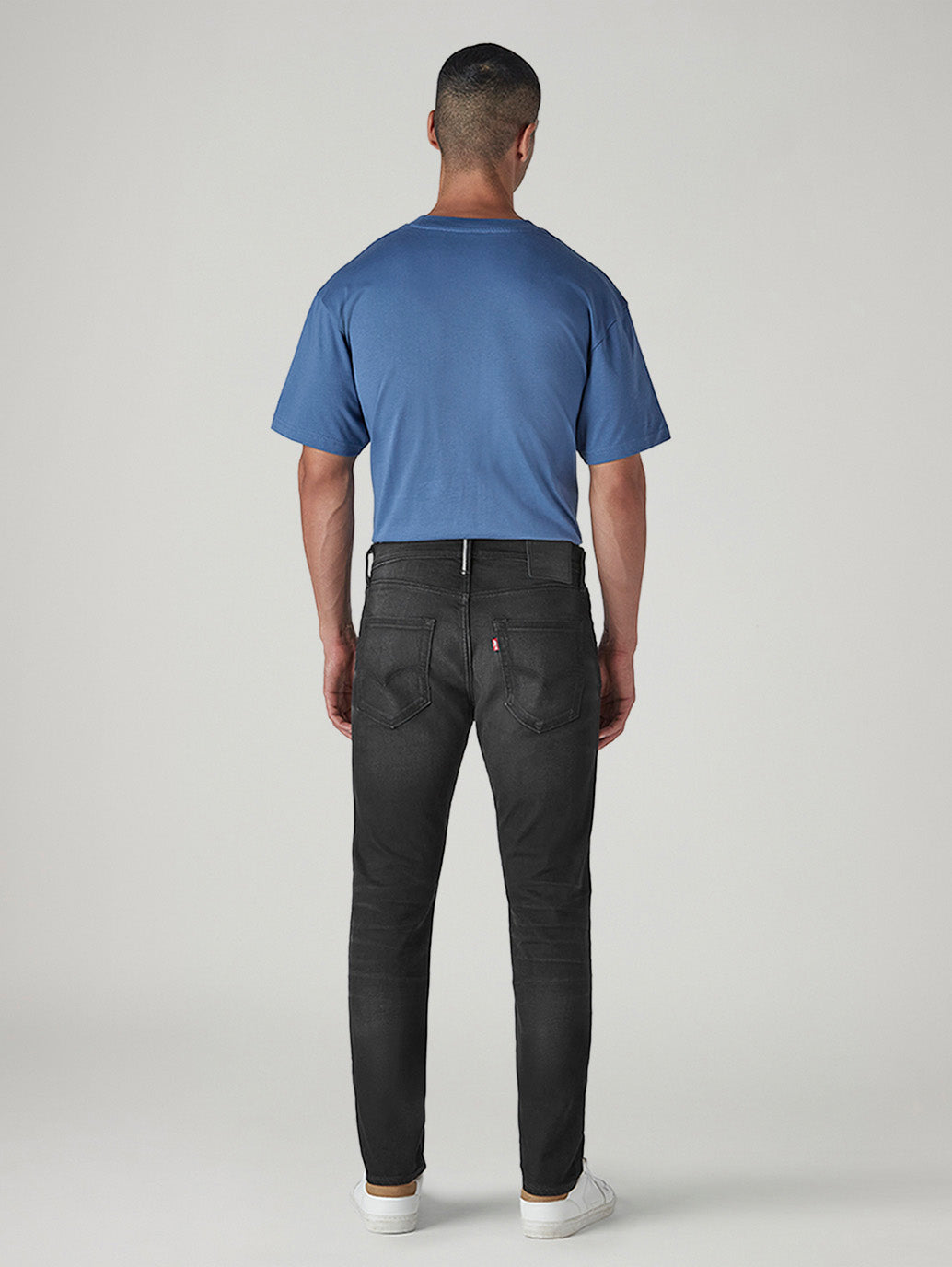 Men's 541 Black Athletic Tapered Fit Mid Rise Selvedge Jeans - Back View