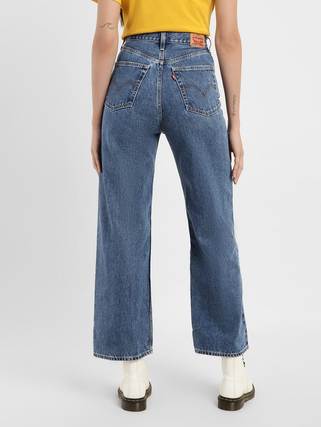 Women's High Rise Straight Fit Jeans