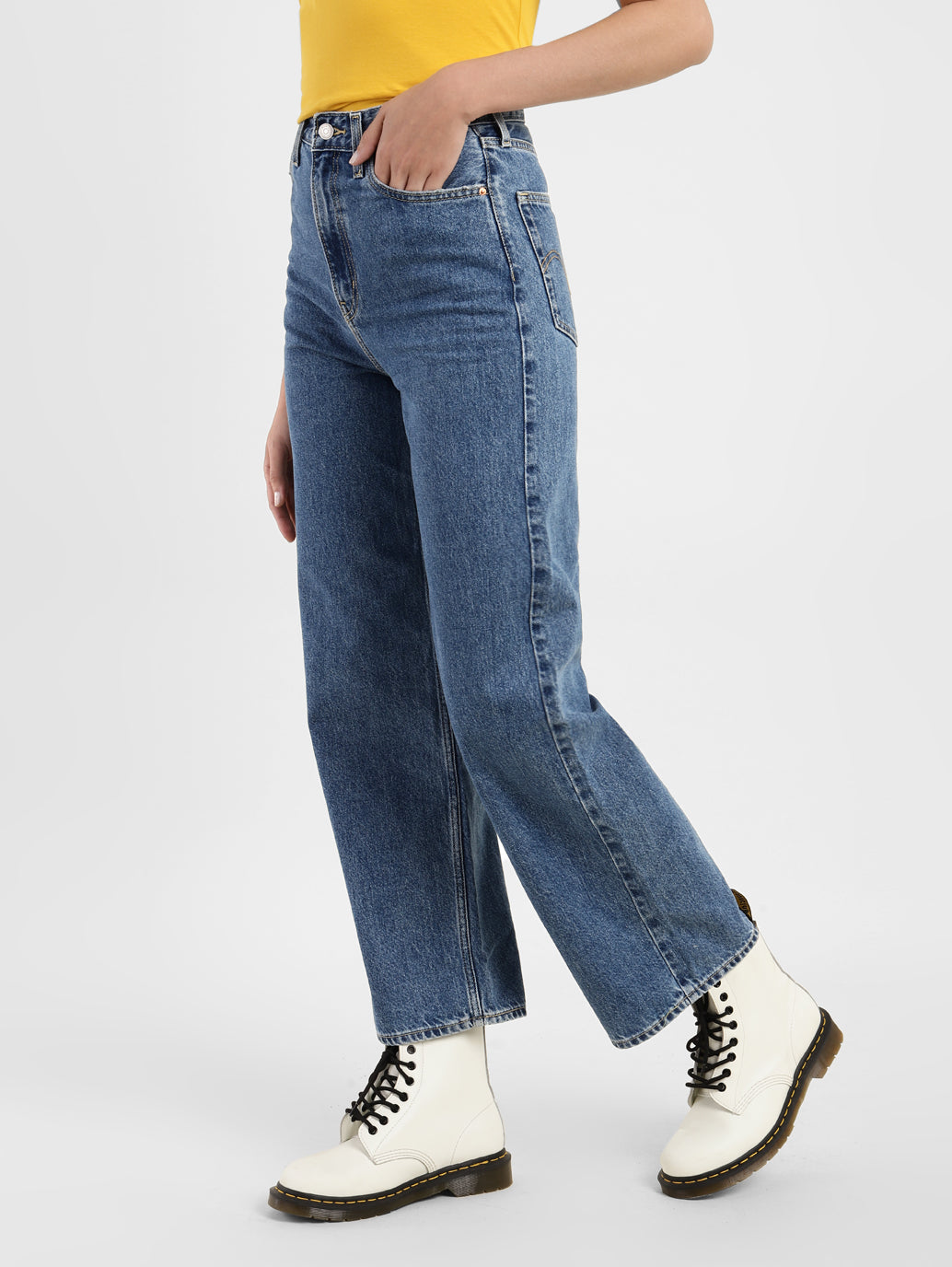 Women's High Rise Straight Fit Jeans