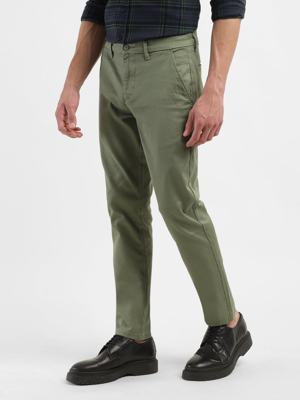 Levi'S Slim Fit Men Green Trousers