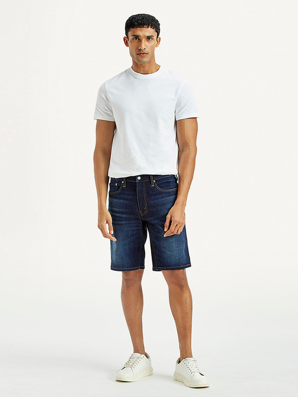 Men's 541 Mid Indigo Athletic Tapered Fit Mid Rise Shorts - Front View