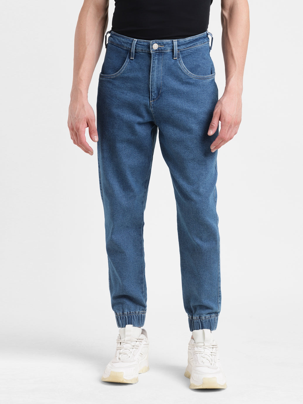 Levis jeans joggers online