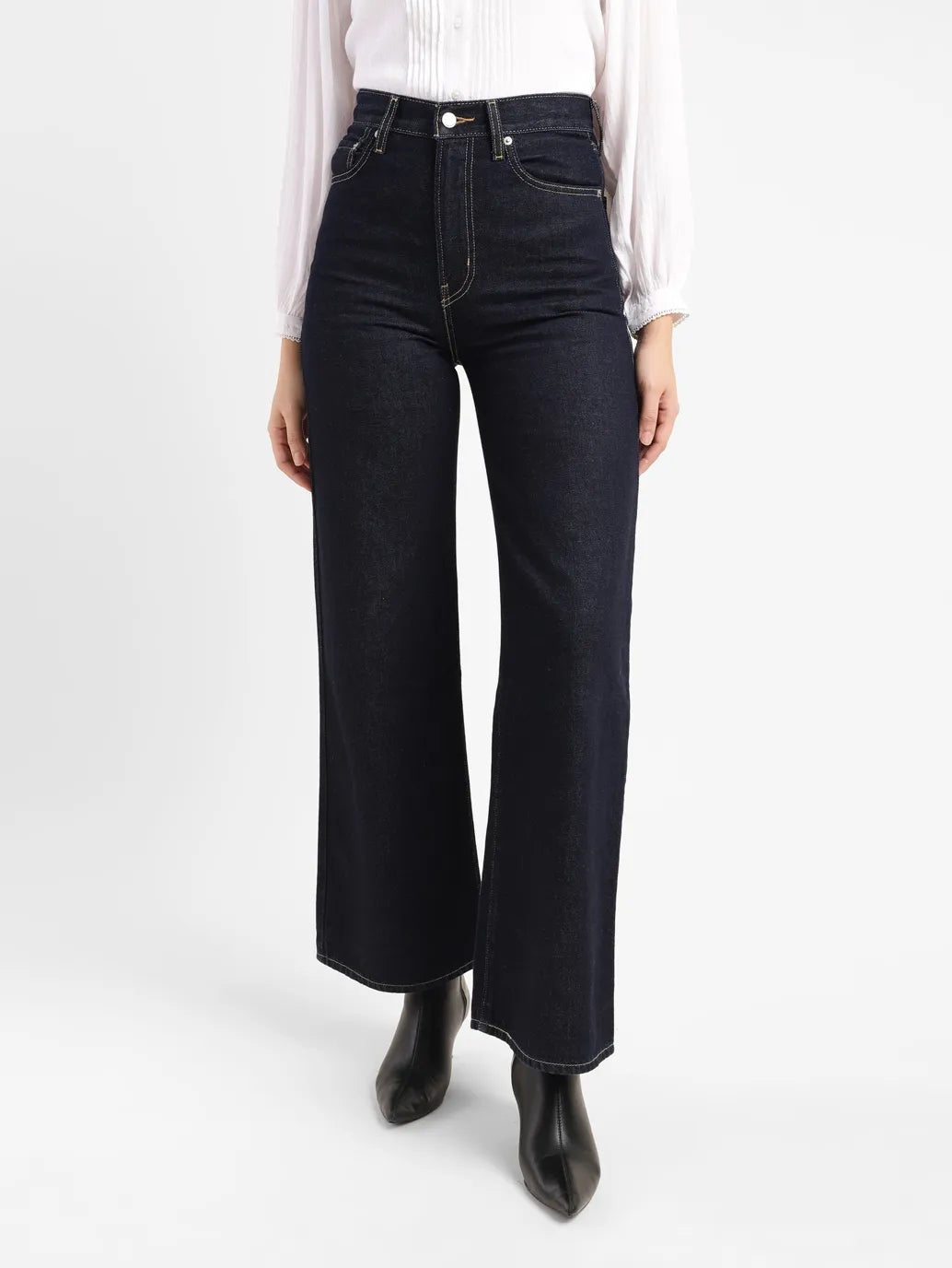 Women's High Rise Mom Loose Tapered Fit Jeans – Levis India Store