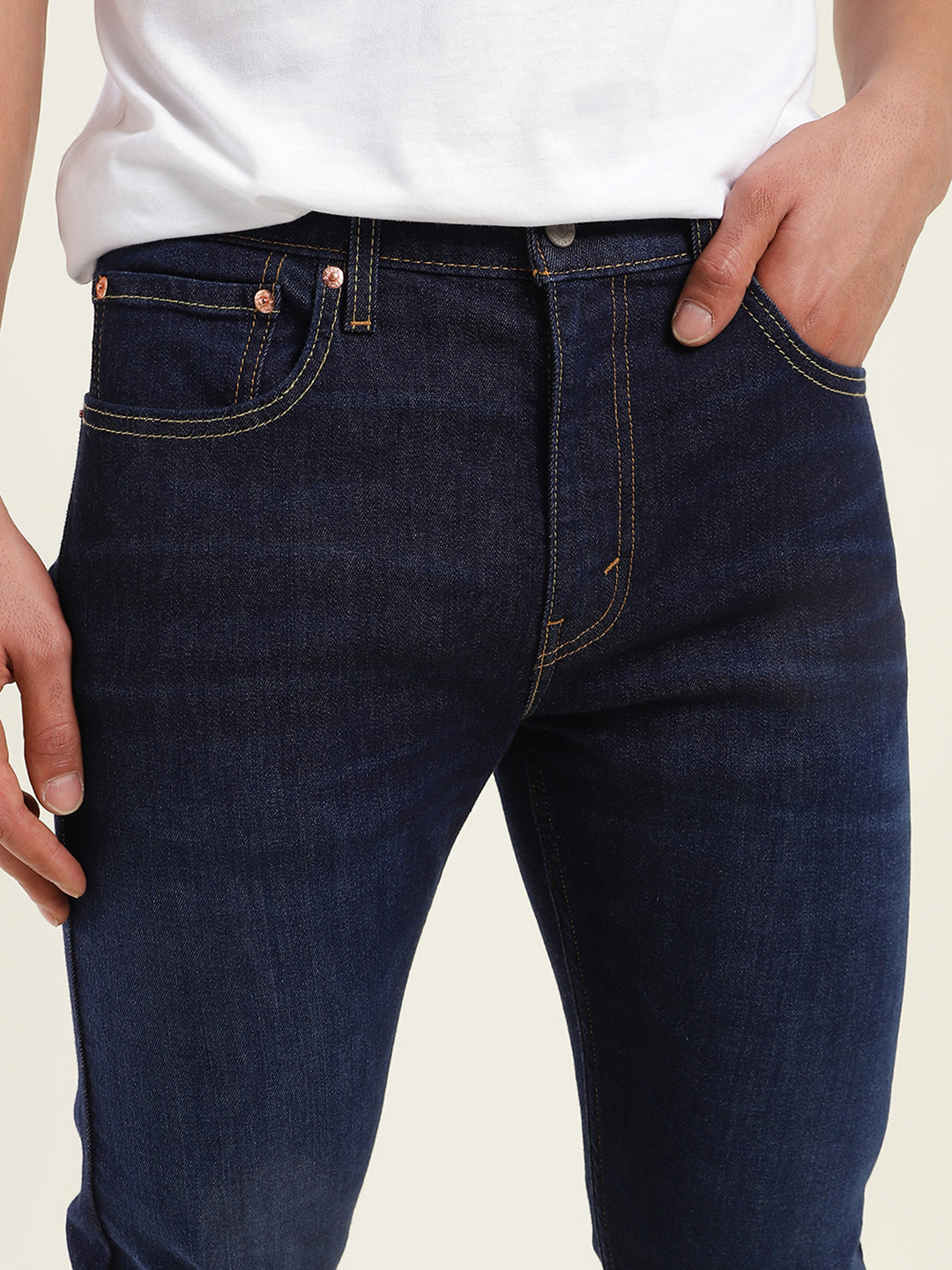 Men's 512 Blue Slim Tapered Fit Mid Rise Jeans - Detail View