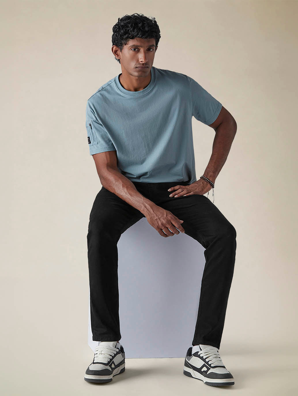 Mens 512 Mid Rise Slim Tapered Fit Cotton Stretch Blend Jeans - Styleshot View