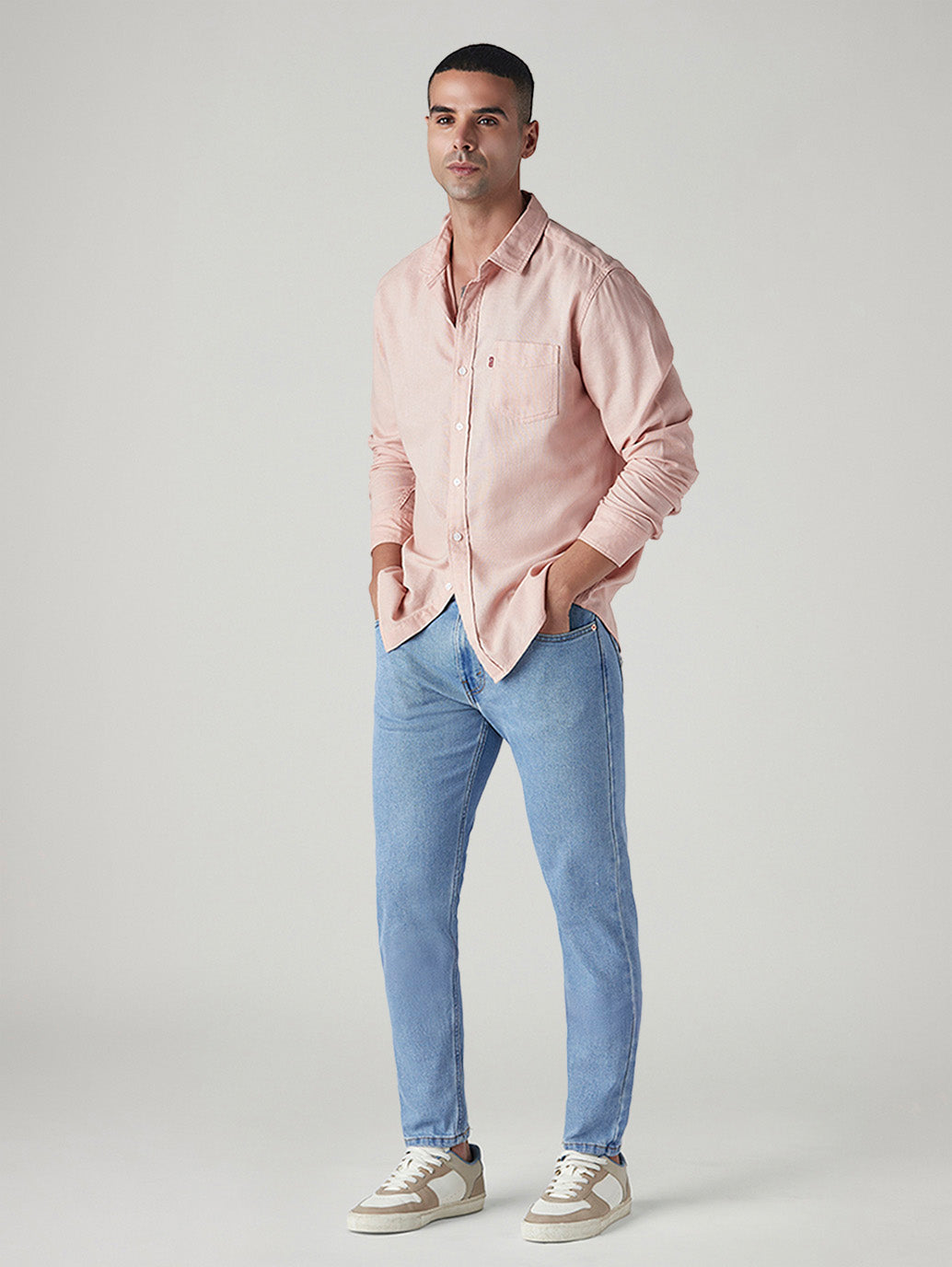 Men's 512 Light Blue Slim Tapered Fit Mid Rise Jeans - Styleshot View
