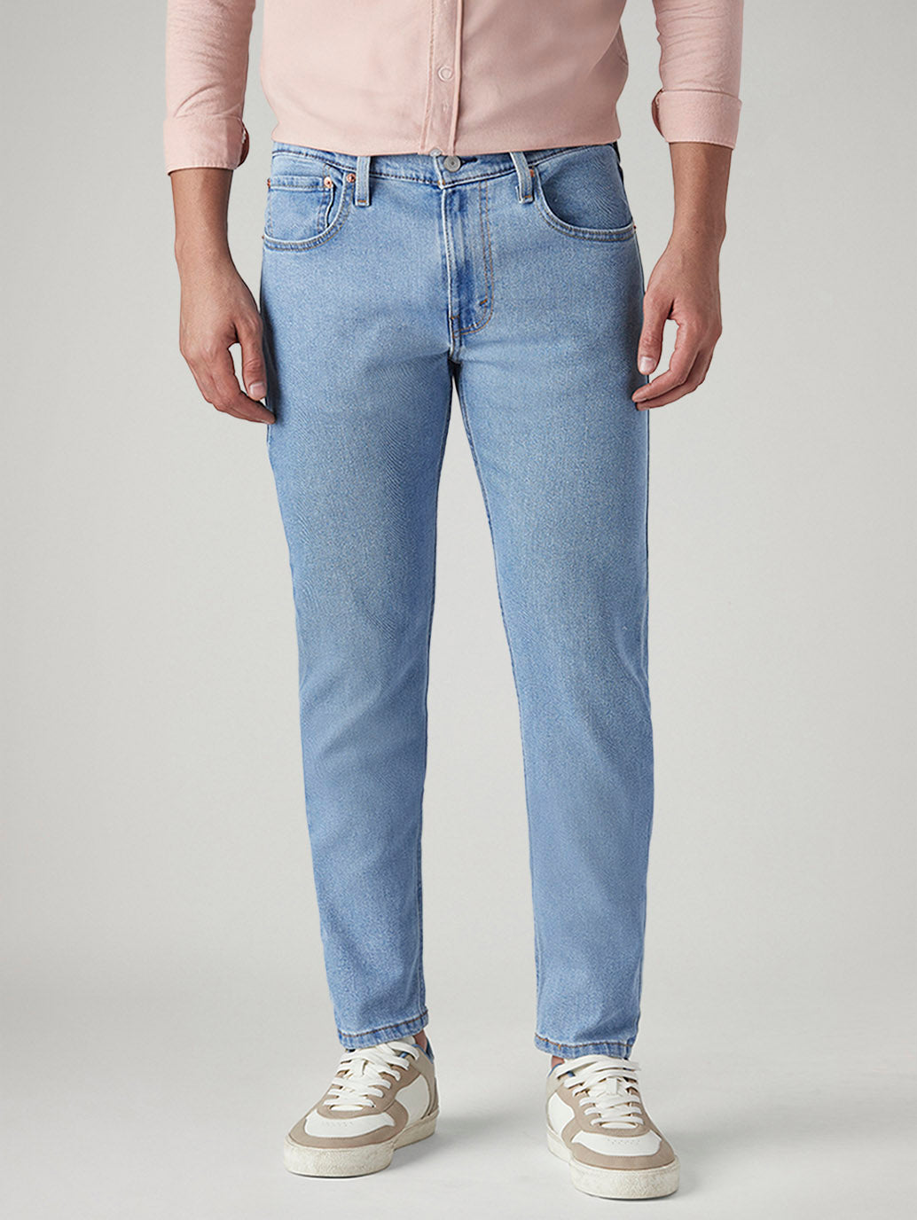 Men's 512 Light Blue Slim Tapered Fit Mid Rise Jeans - Front View
