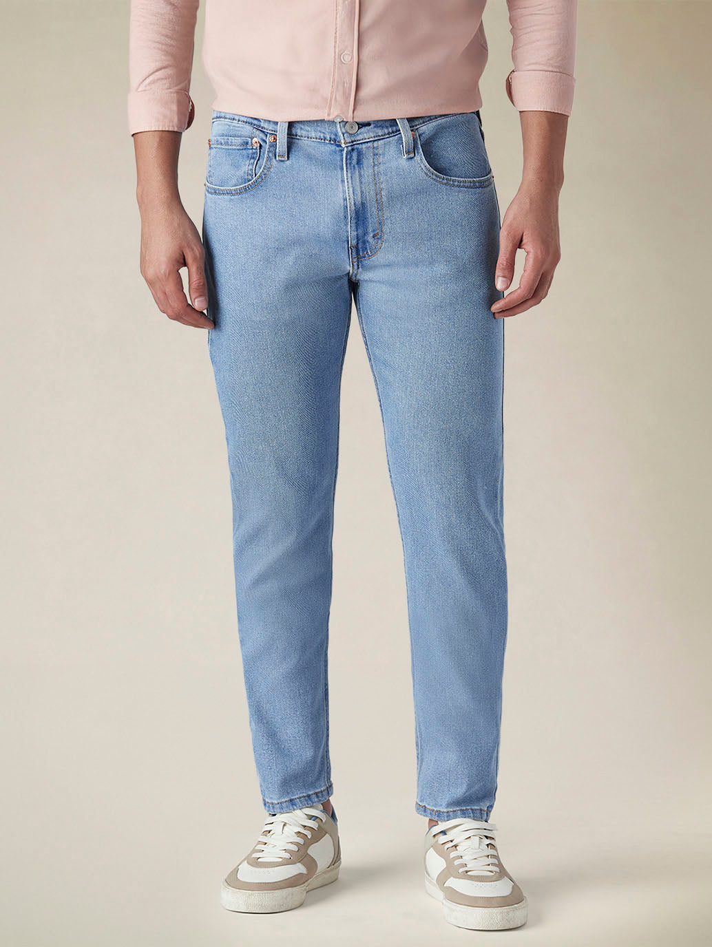 Men's 512 Light Blue Slim Tapered Fit Mid Rise Jeans - 77e38560-cbb8-40df-ac49-2dde75f24fc1 View