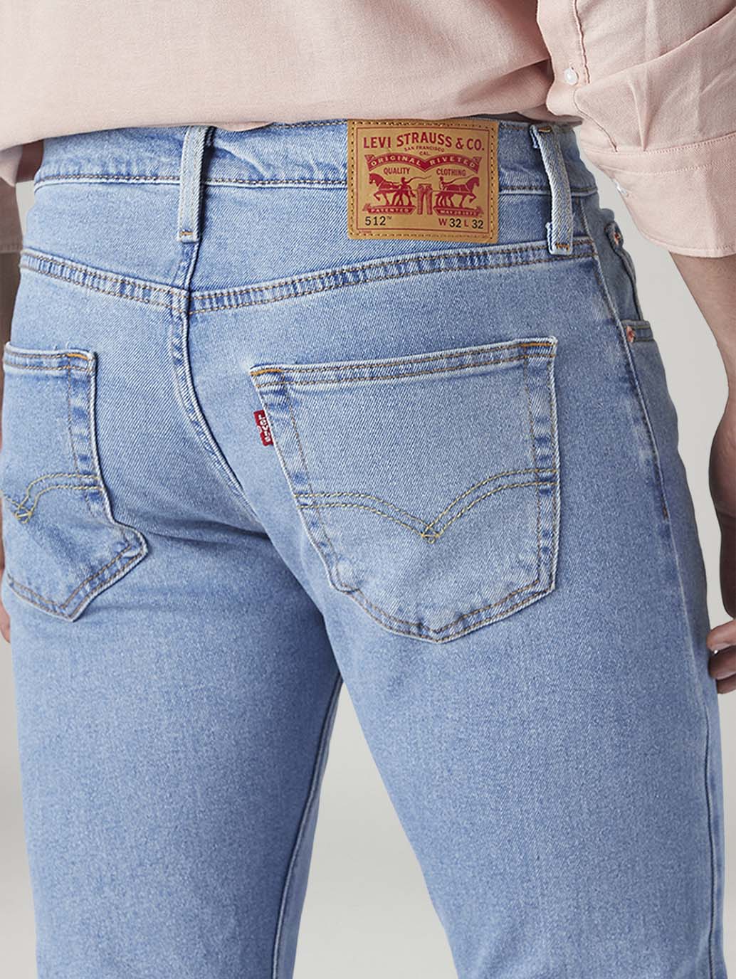 Men's 512 Light Blue Slim Tapered Fit Mid Rise Jeans - Detail View