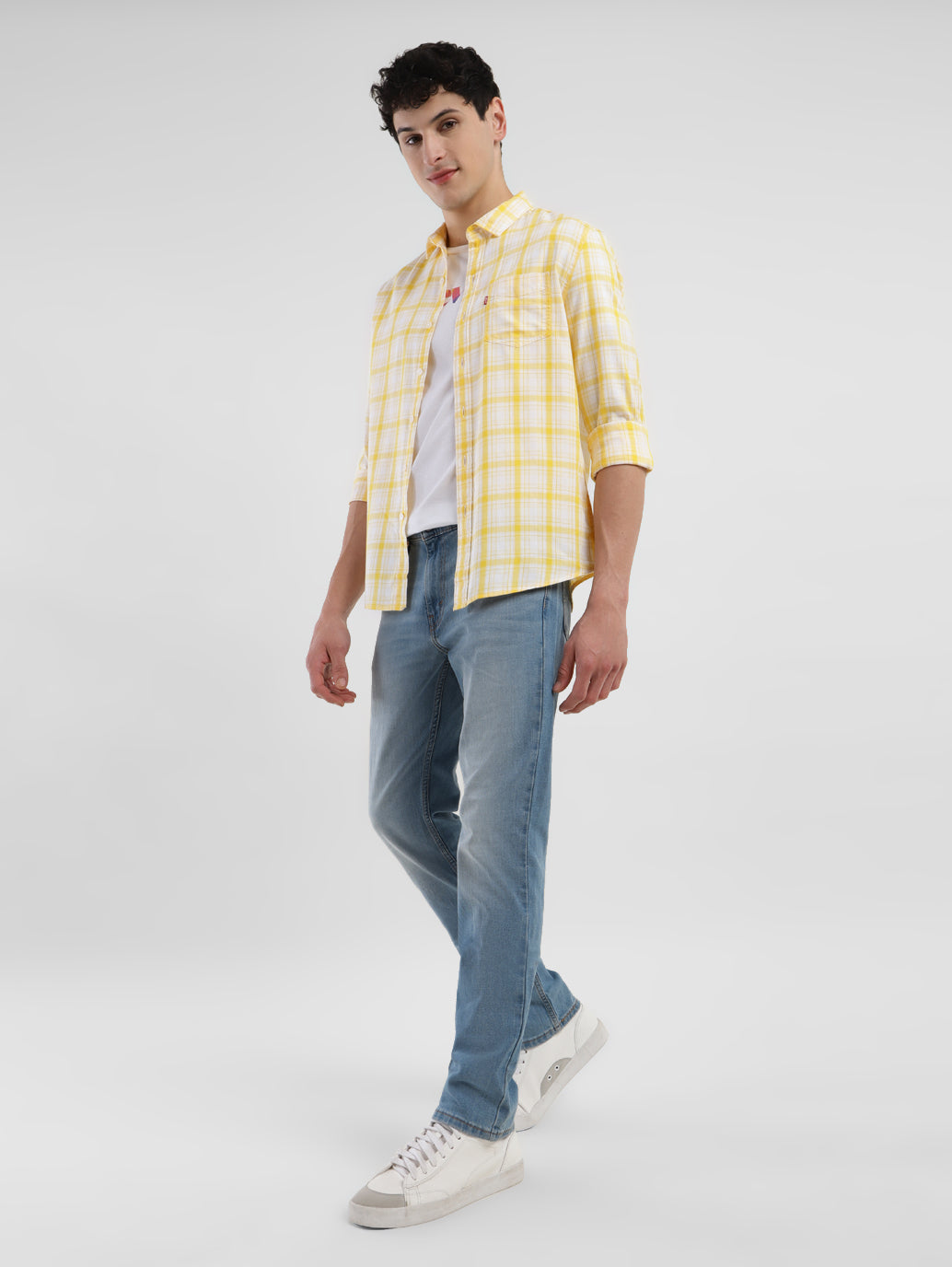 Men's 511 Blue Slim Fit Mid Rise Jeans - StyleShot View
