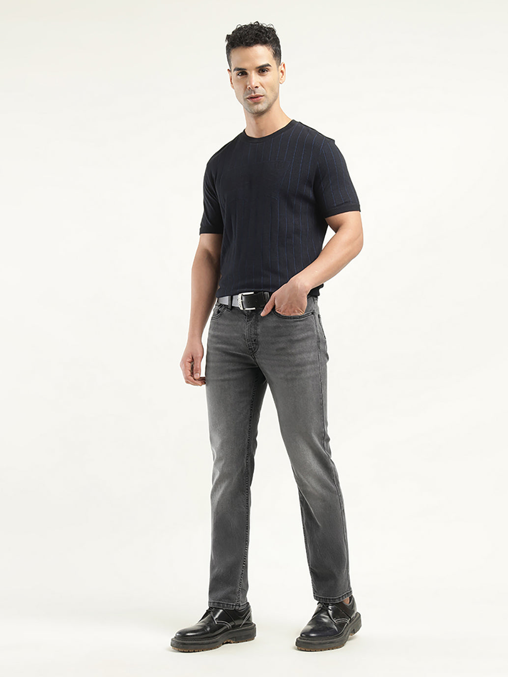 Men's 511 Black Slim Fit Mid Rise Jeans - Styleshot View