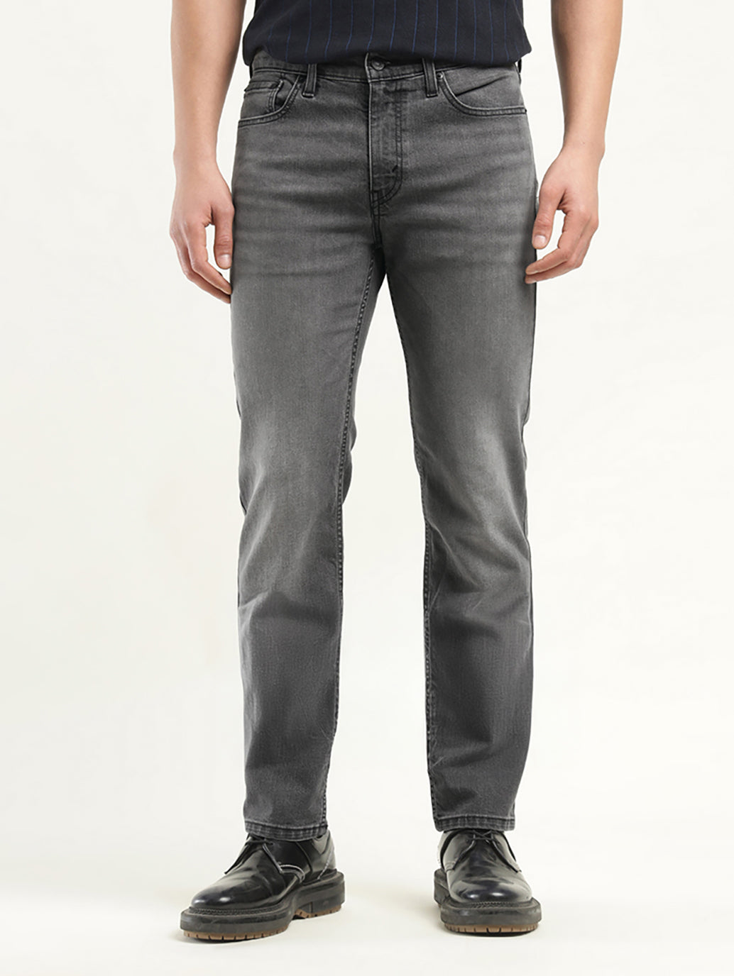 Men's 511 Black Slim Fit Mid Rise Jeans - Detail View