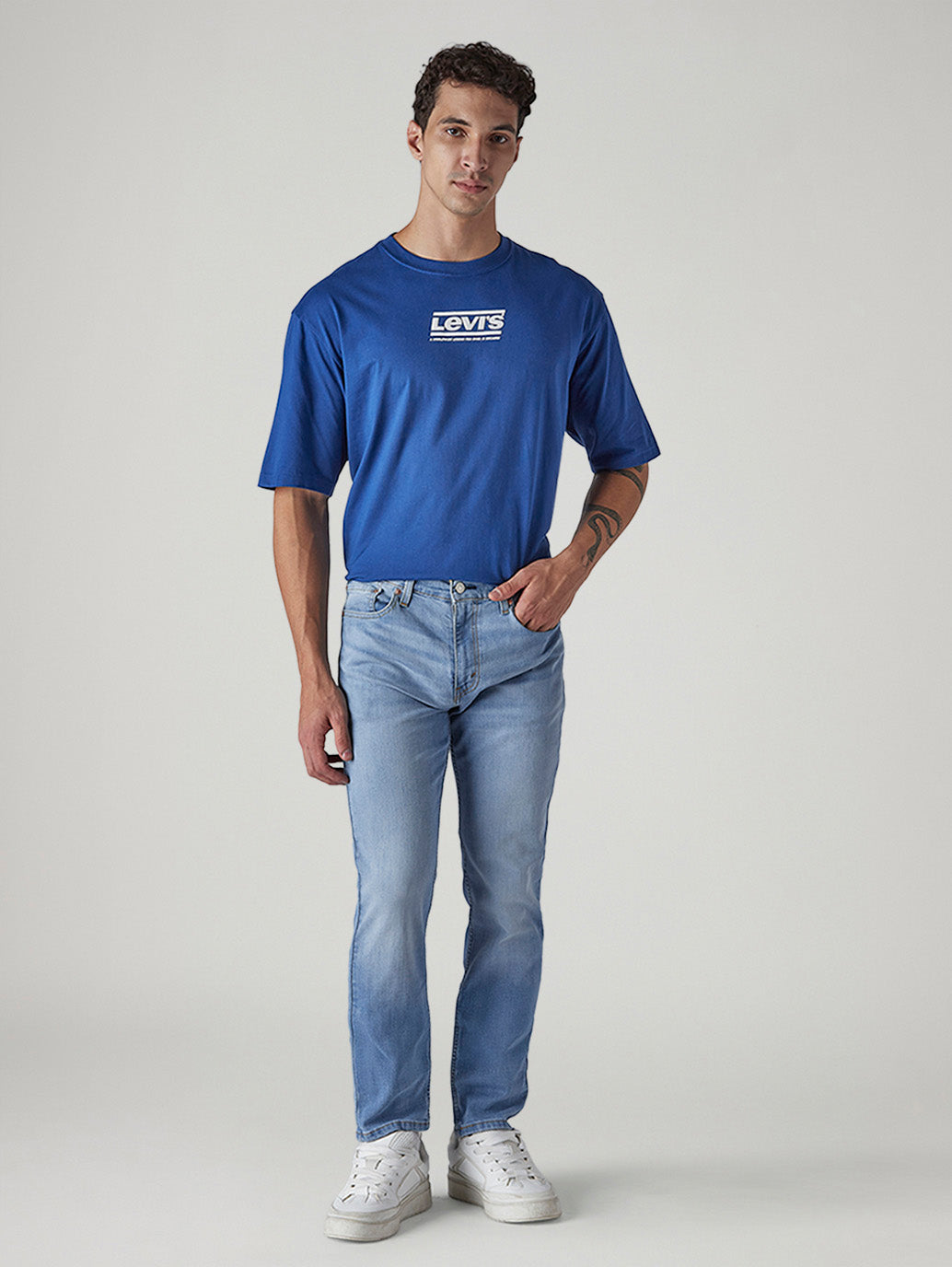 Men's 511 Light Blue Slim Fit Mid Rise Jeans - Front View