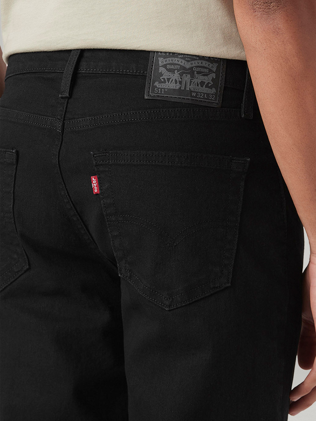 Men's 511 Black Slim Fit Mid Rise Jeans - Detail View