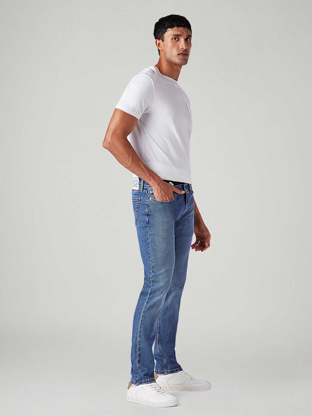 Men's 511 Light Indigo Slim Fit Mid Rise Jeans - Side View