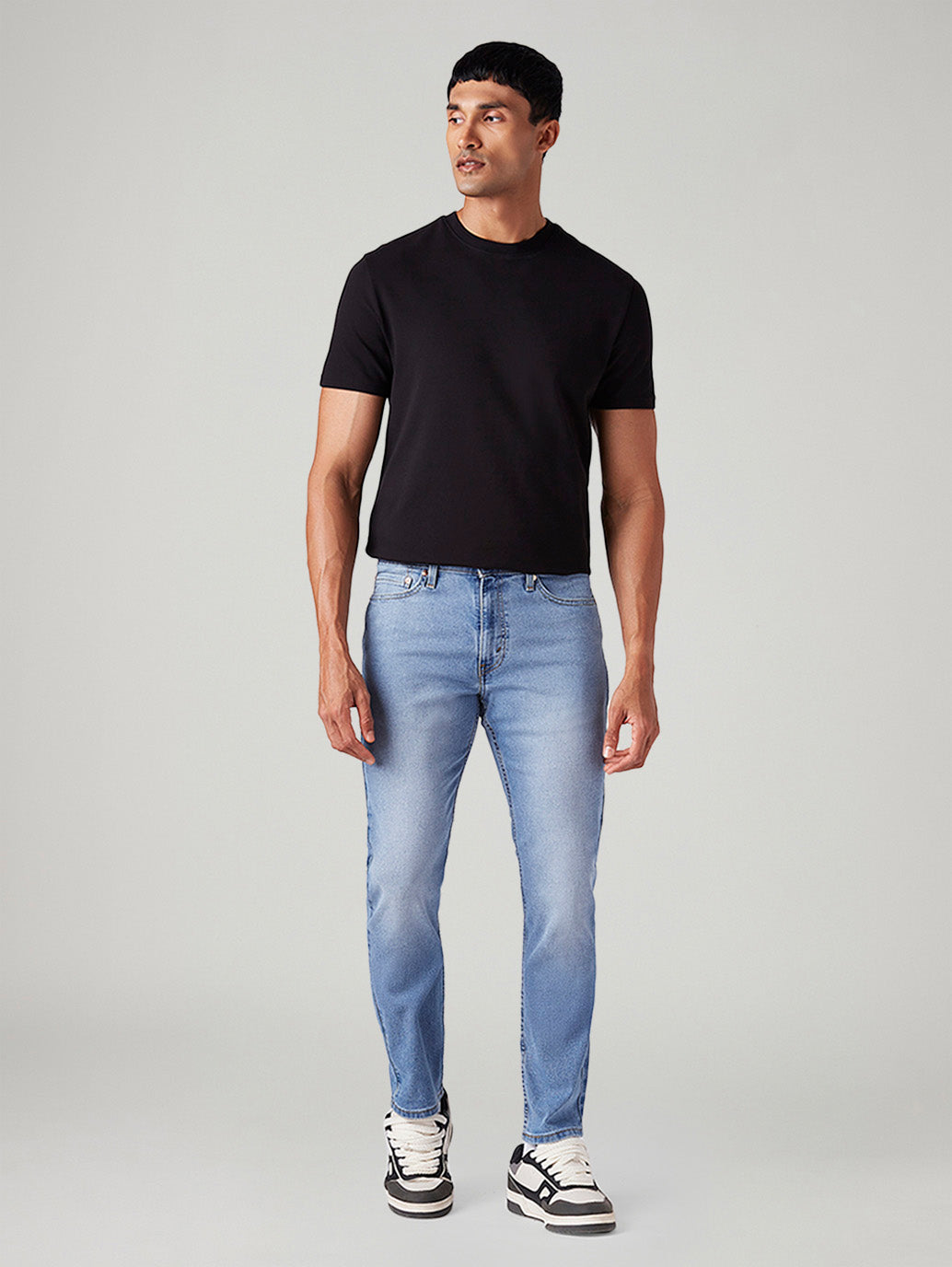 Men's 511 Light Indigo Slim Fit Mid Rise Jeans - Front View