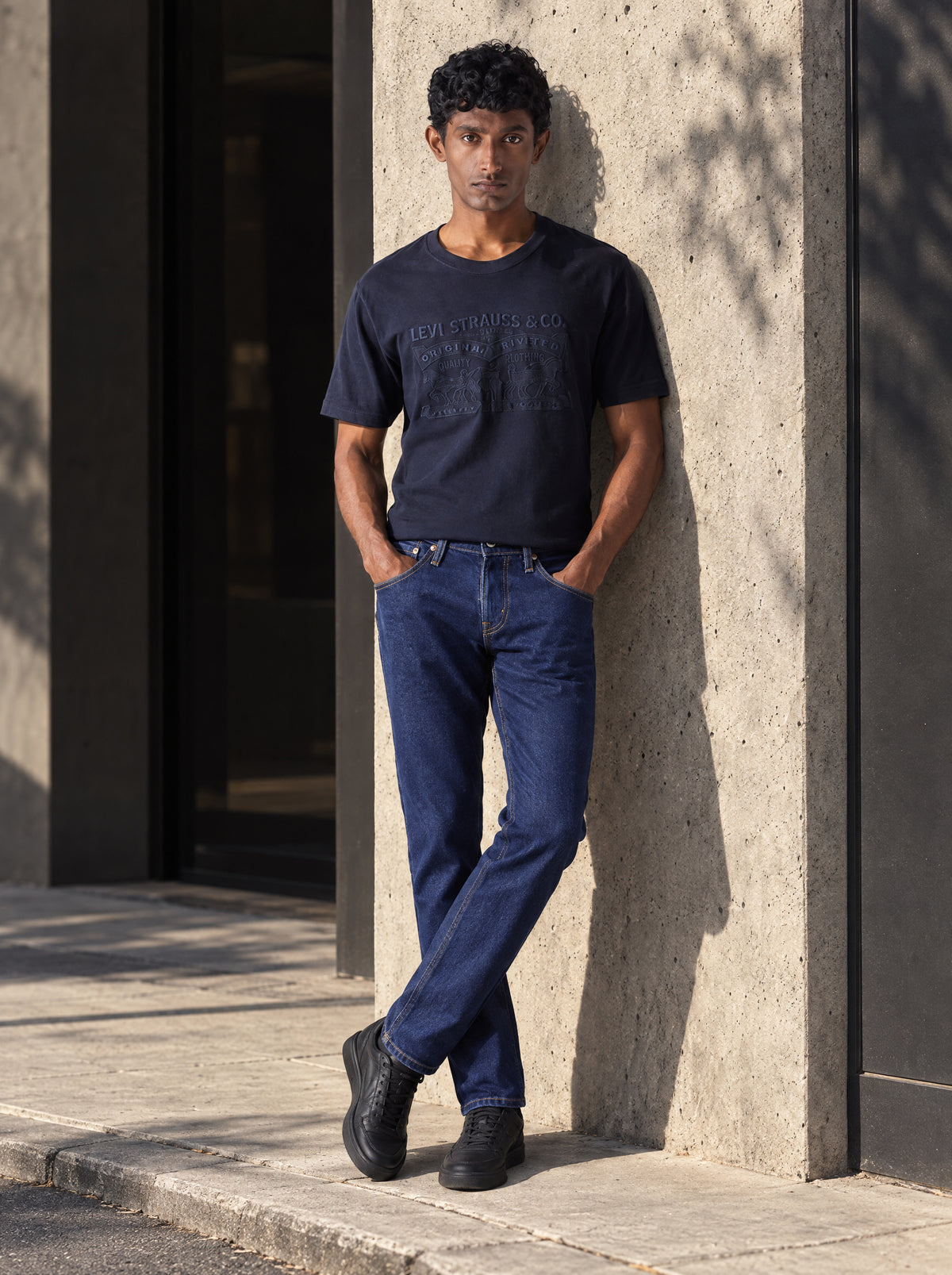 Mens 511 Mid Rise Slim Fit Cotton Stretch Blend Jeans