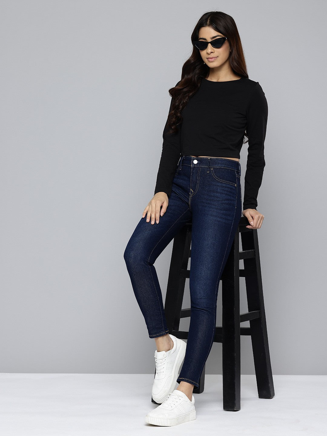 Women's 710 Blue Skinny Fit Mid Rise Jeans