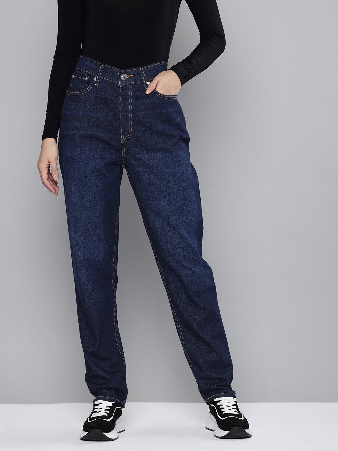 Women's High Rise 80's New Mom Relaxed Tapered Fit Jeans