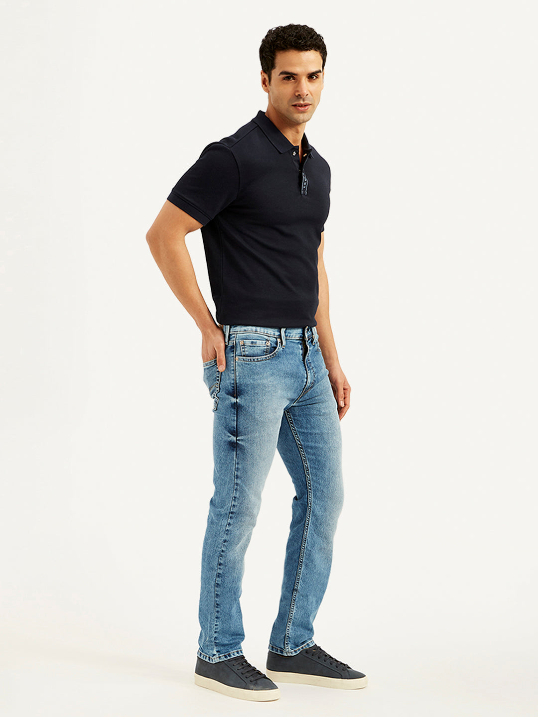 Men's 513 Blue Slim Straight Fit Mid Rise Jeans - 20 View