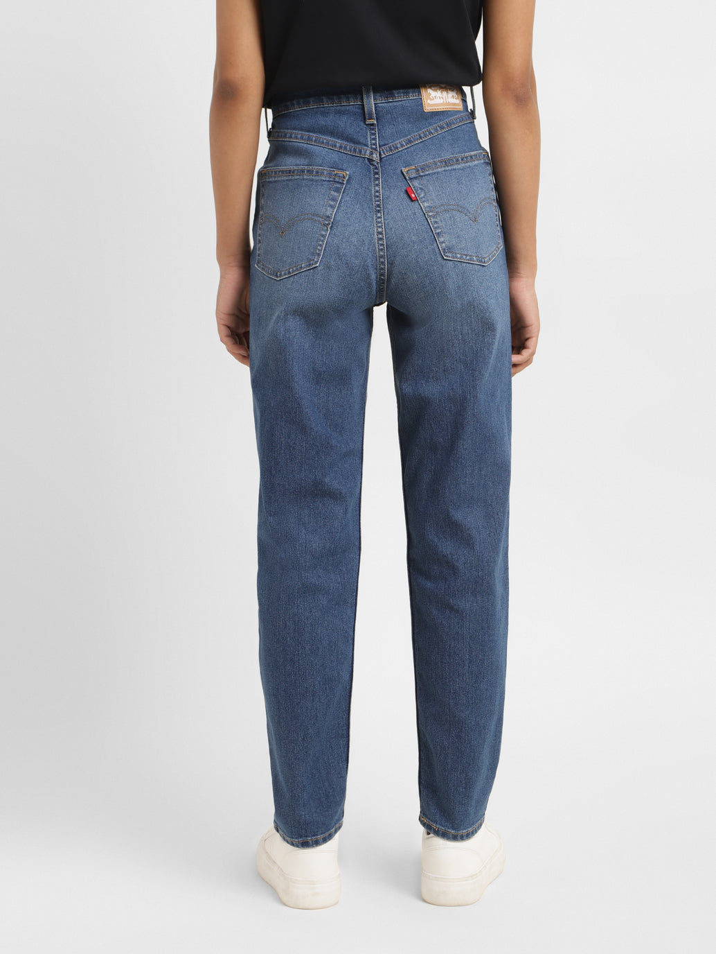 Women's High Rise Mom Loose Tapered Fit Jeans