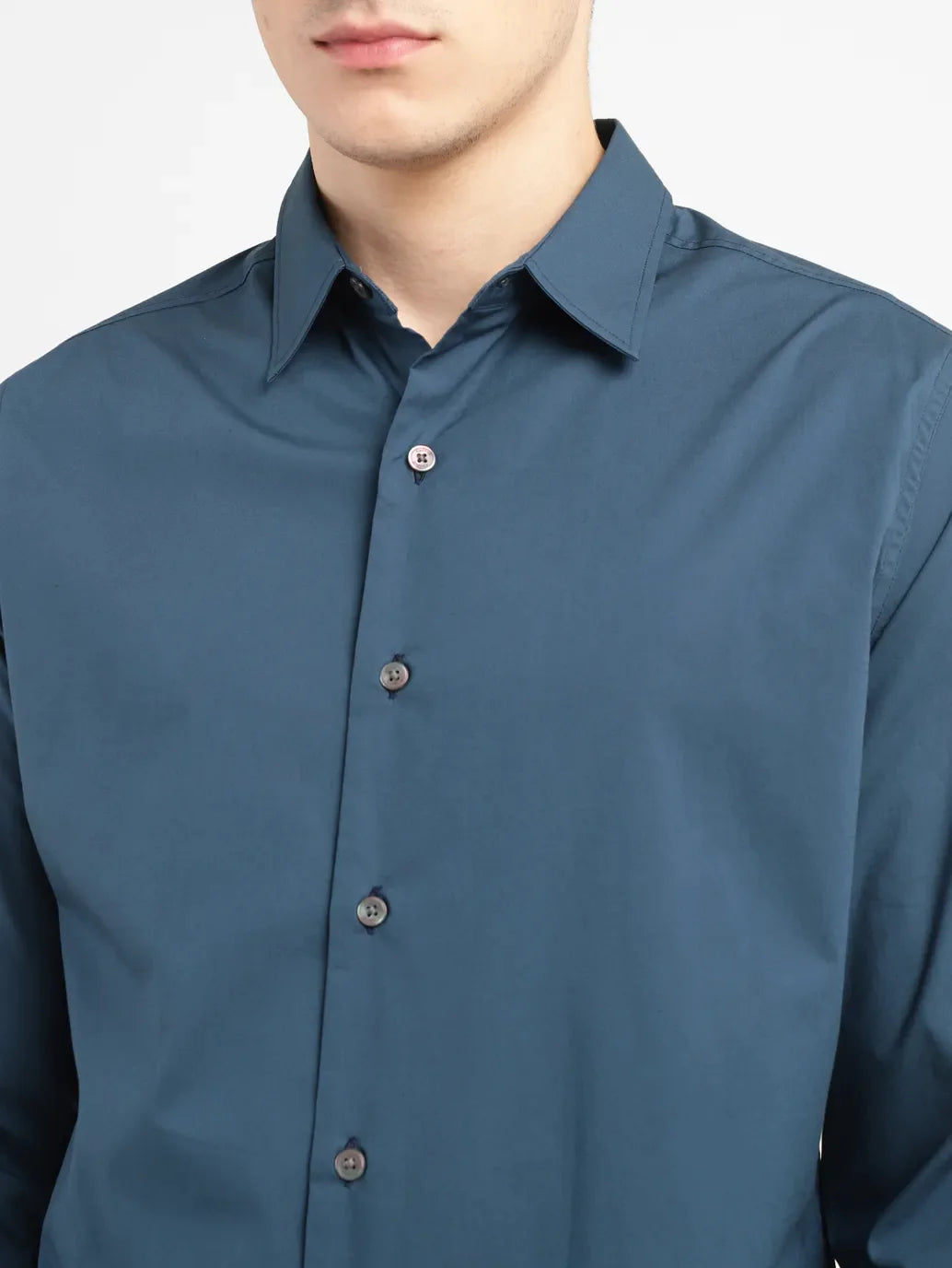 Men's Solid Slim Fit Shirt