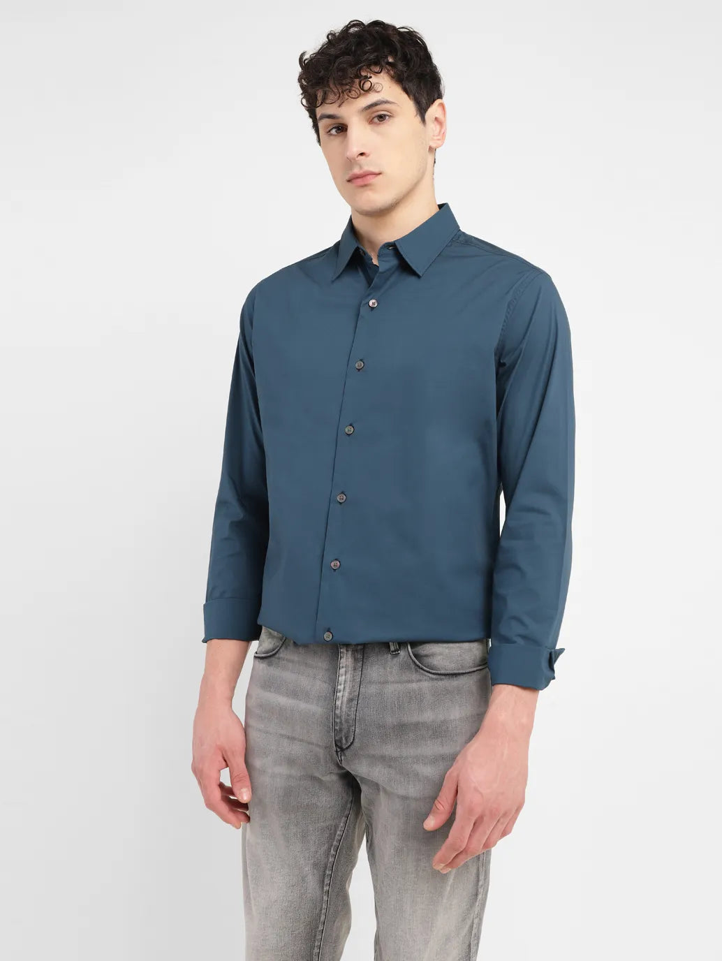 Men's Solid Slim Fit Shirt