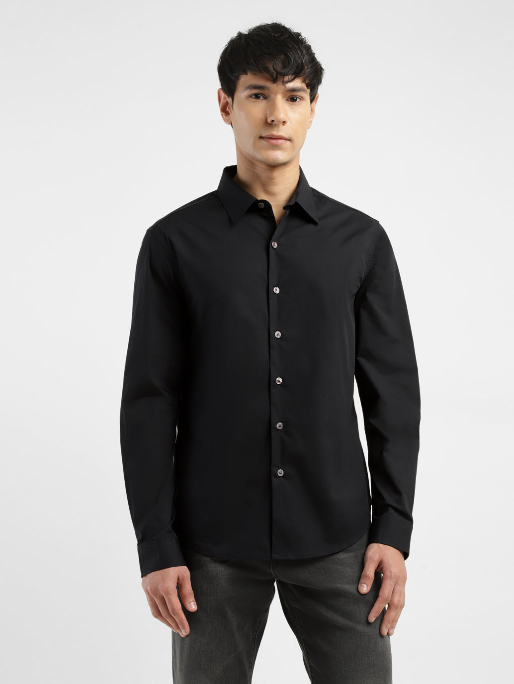 Men's Solid Spread Collar Shirt