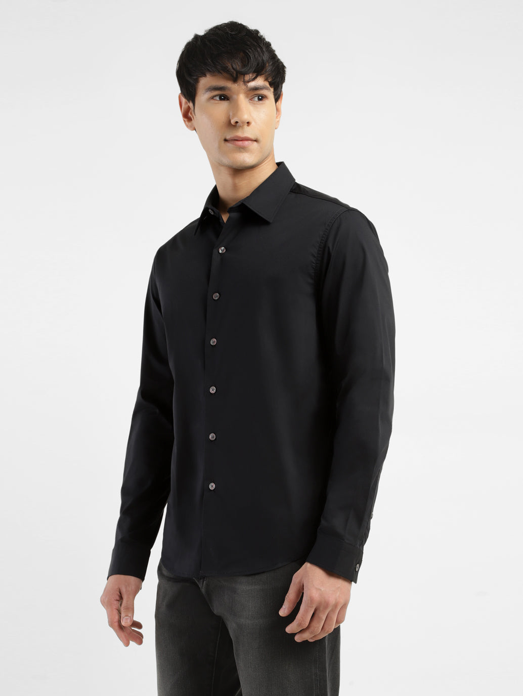 Men's Solid Spread Collar Shirt